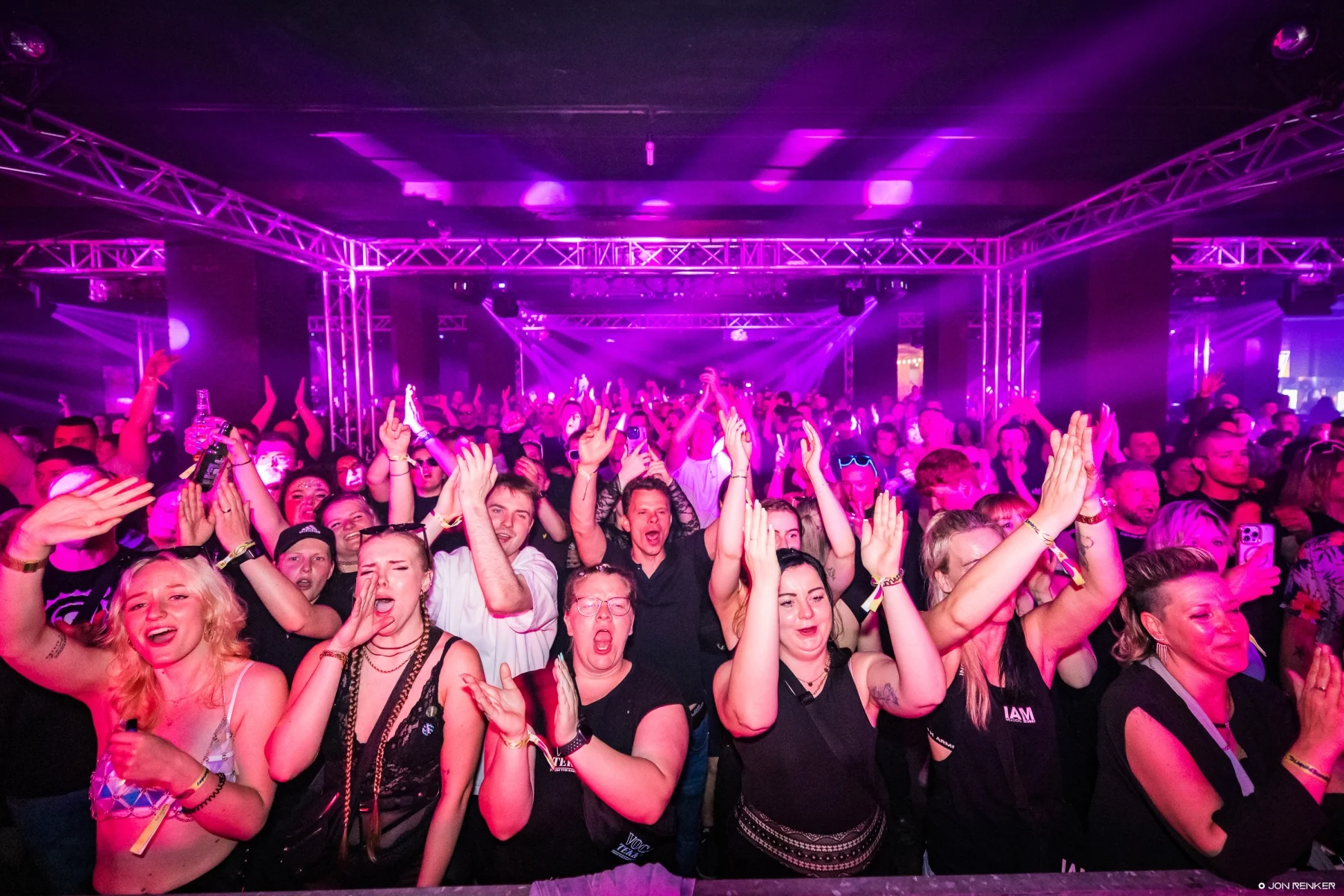 Liquid Sunday 2026 3