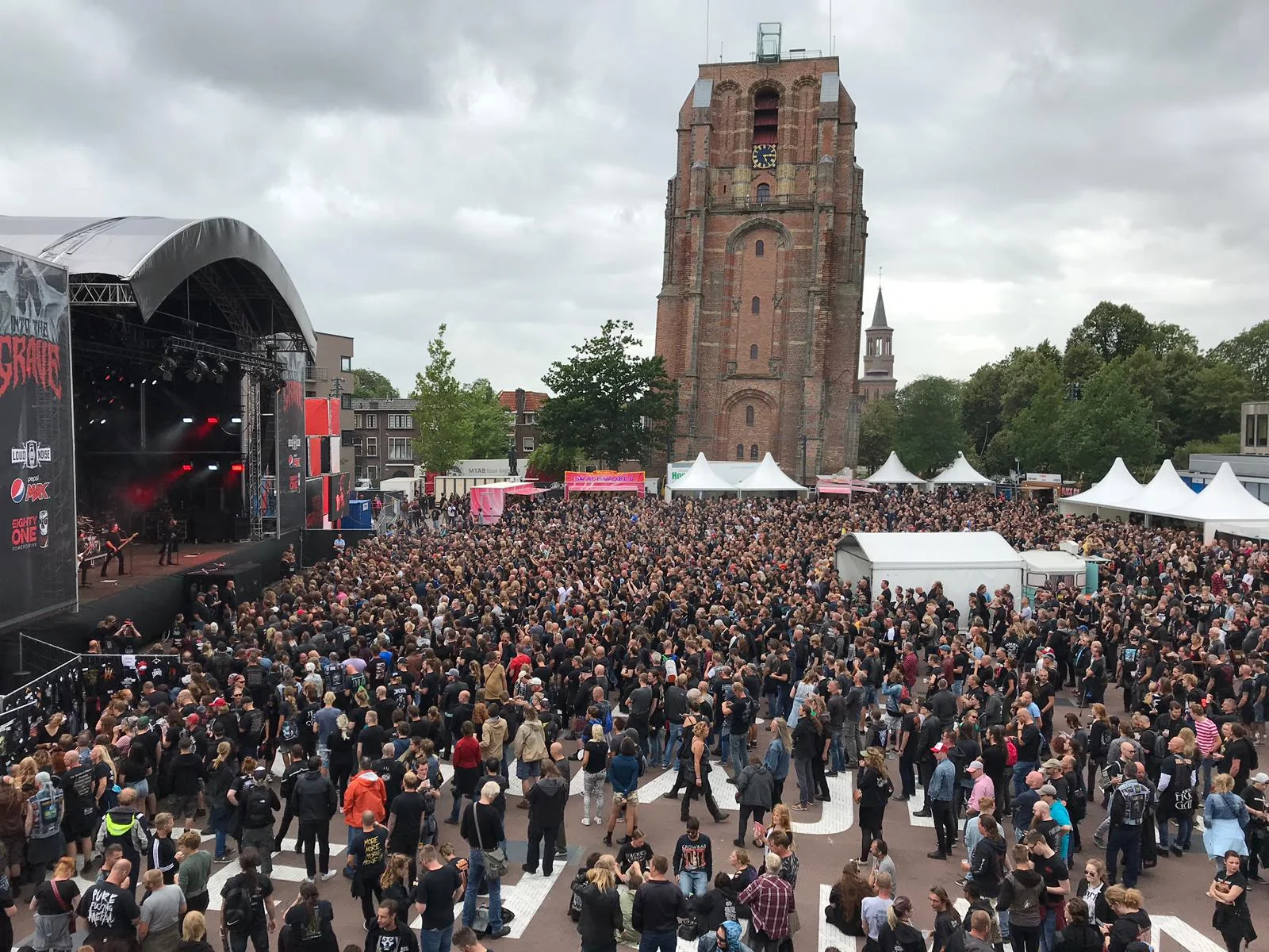 Into The Grave 2026 2