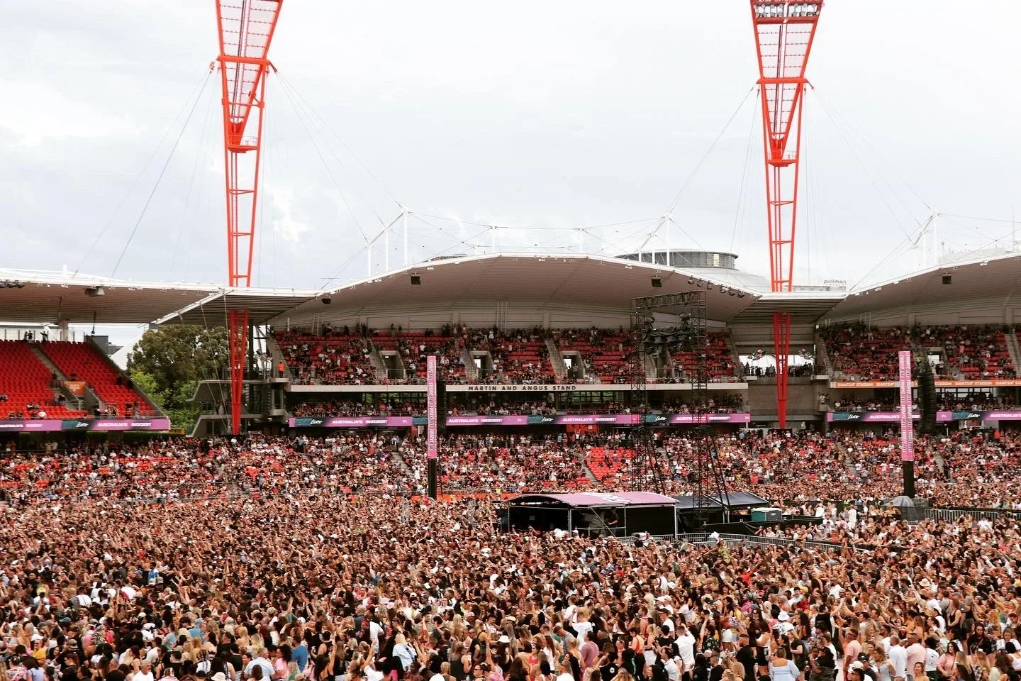 RNB Fridayz Live Sydney 2026