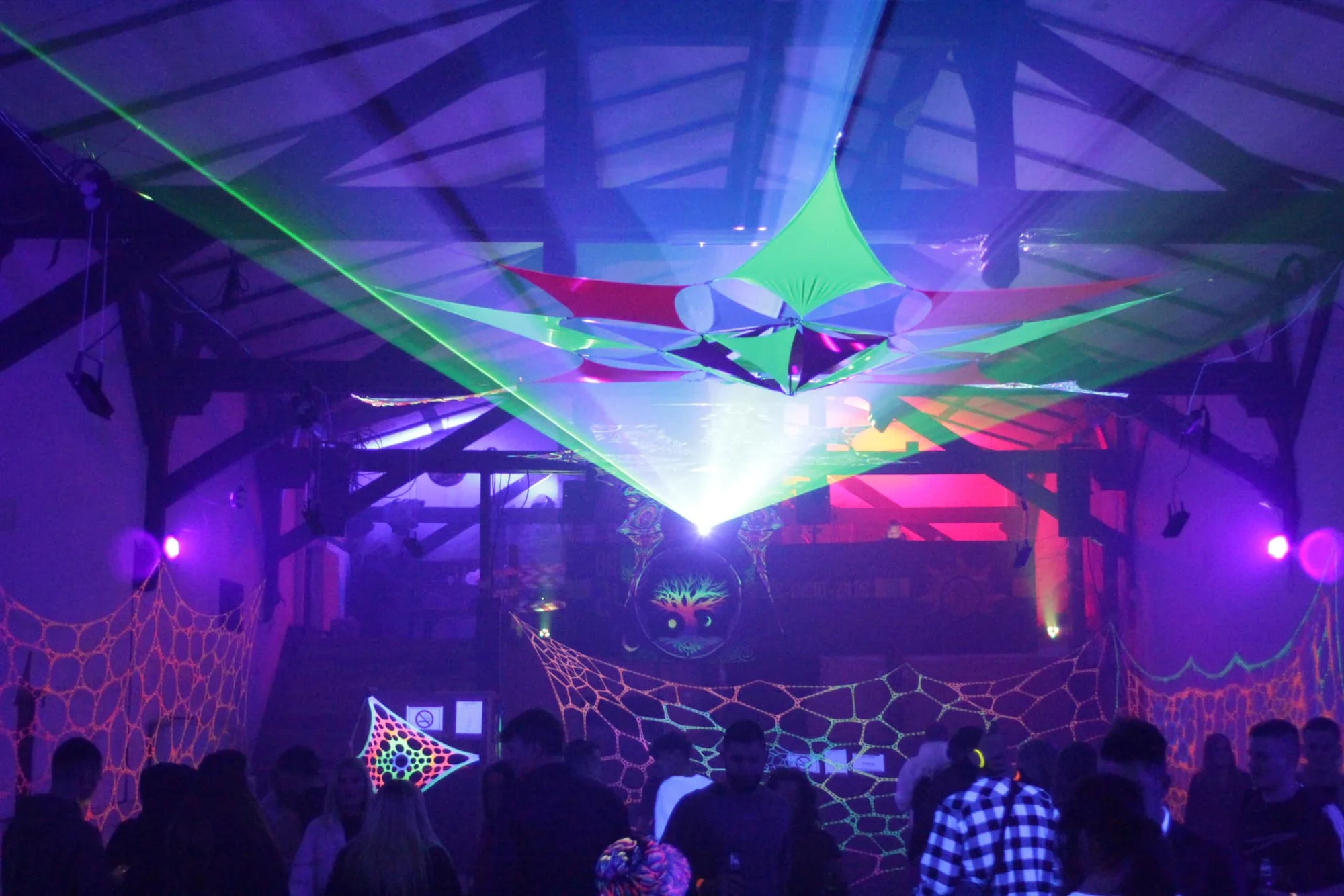 Techno Meets Psy Indoor Festival