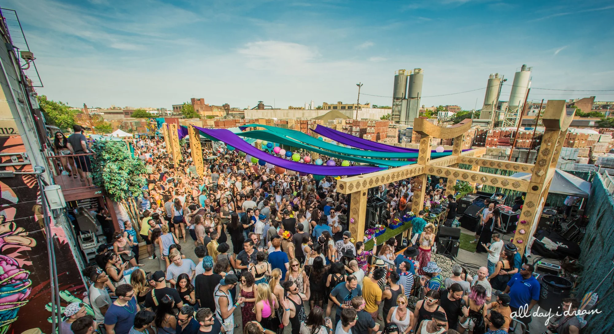 All Day I Dream of London 2026 2