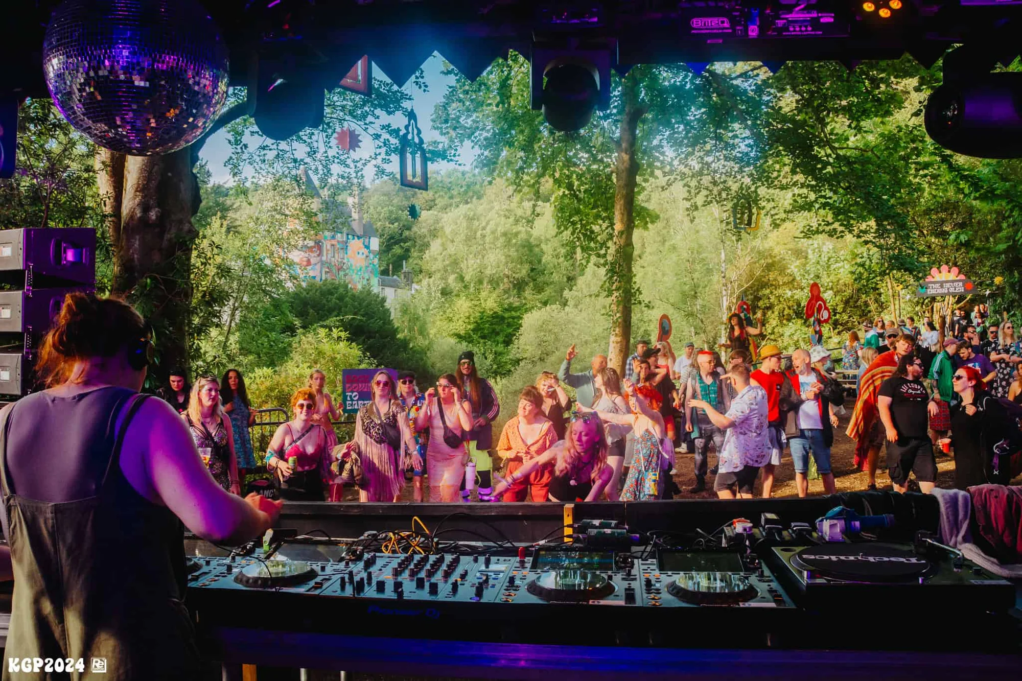 Kelburn Garden Party 2026 3