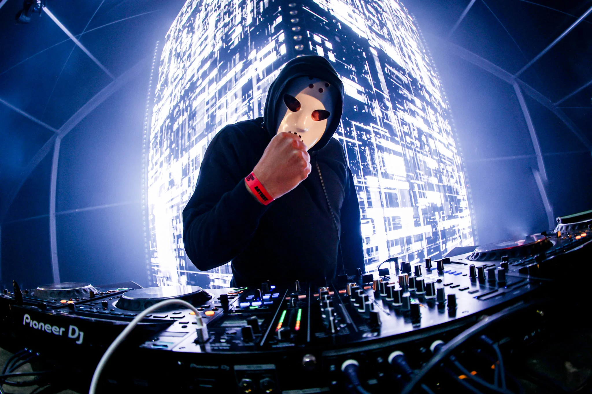 Outdoor Stereo 2026 3