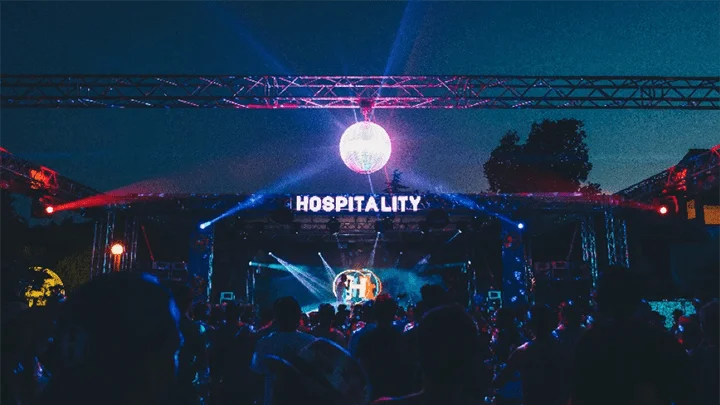 Hospitality On The Beach 3