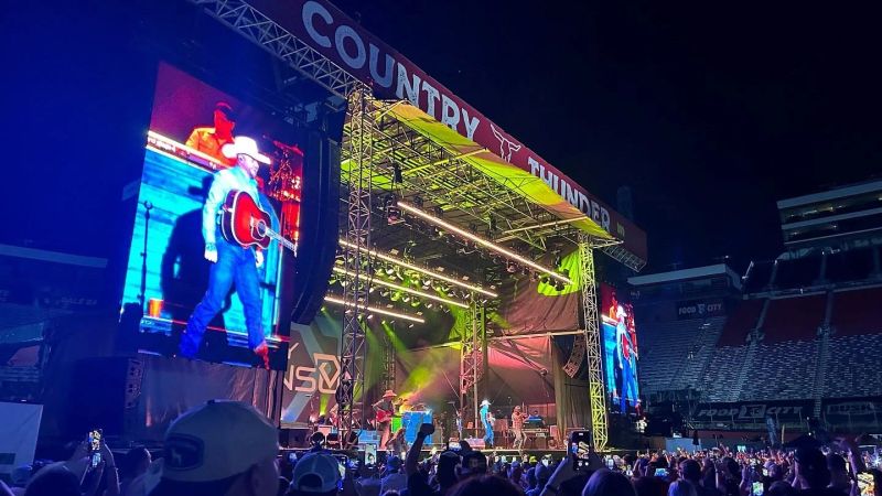 Country Thunder Alberta 3