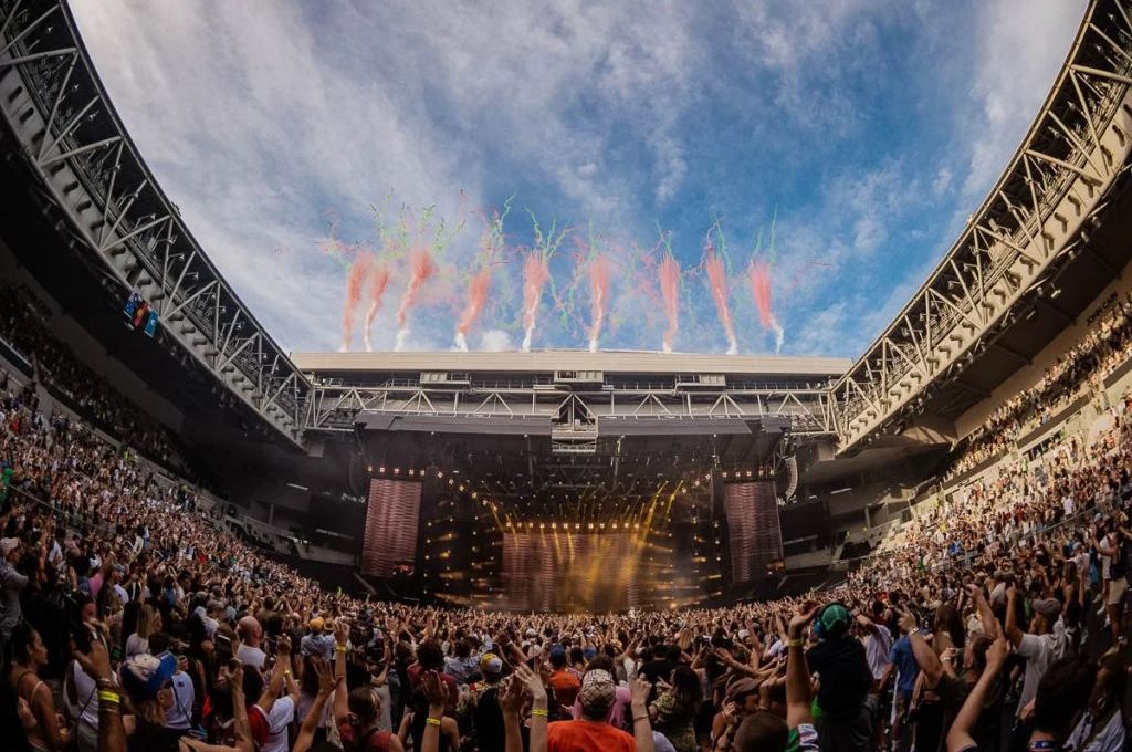 AO Live 2