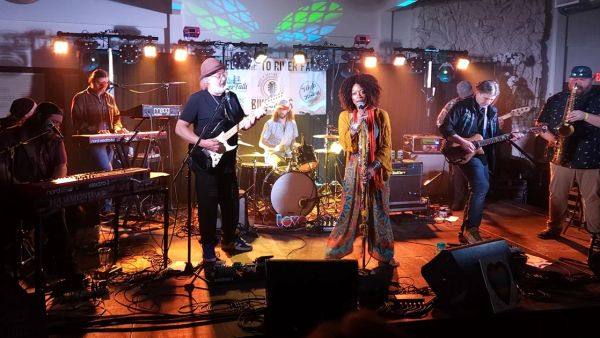 Bluegrass, Bourbon & Brews