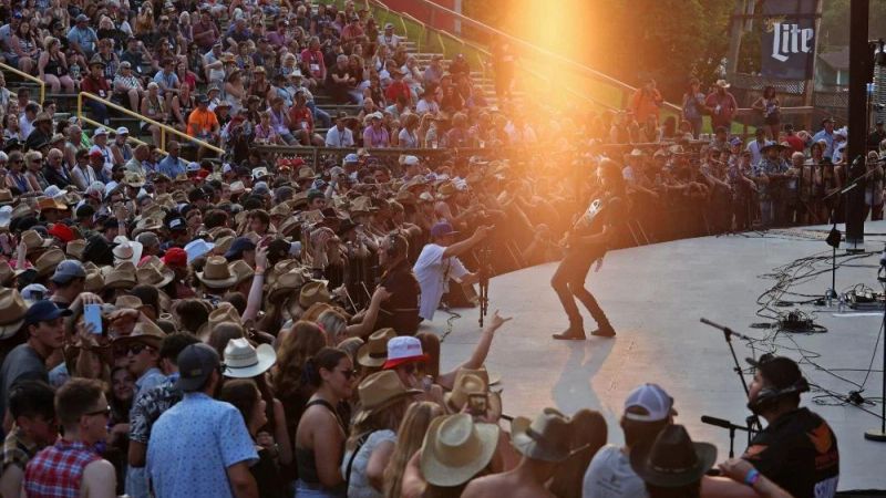 Dauphin's Countryfest 2