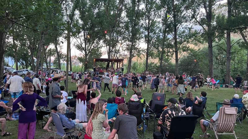Nariel-Creek Folk Festival 3
