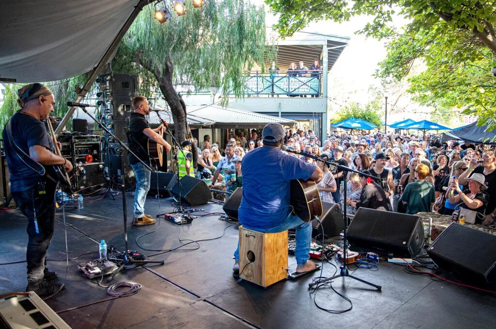 Ravo Blues & Roots Festival 2