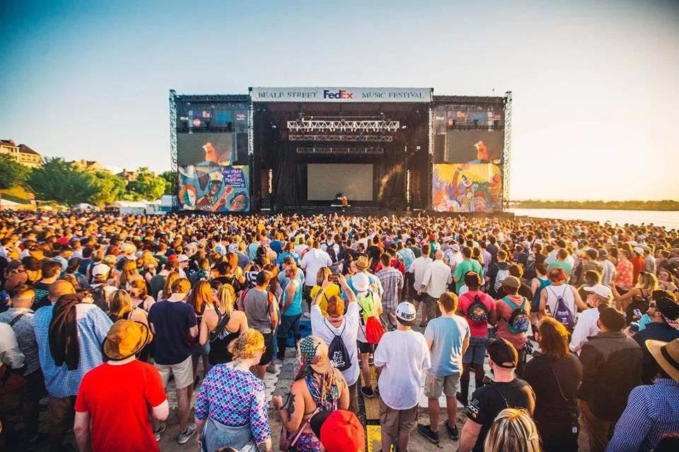 Memphis in May 3