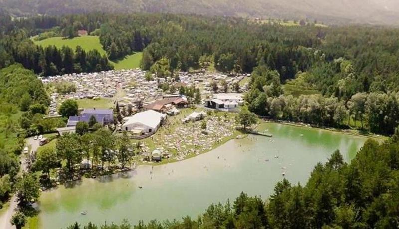 Acoustic Lakeside