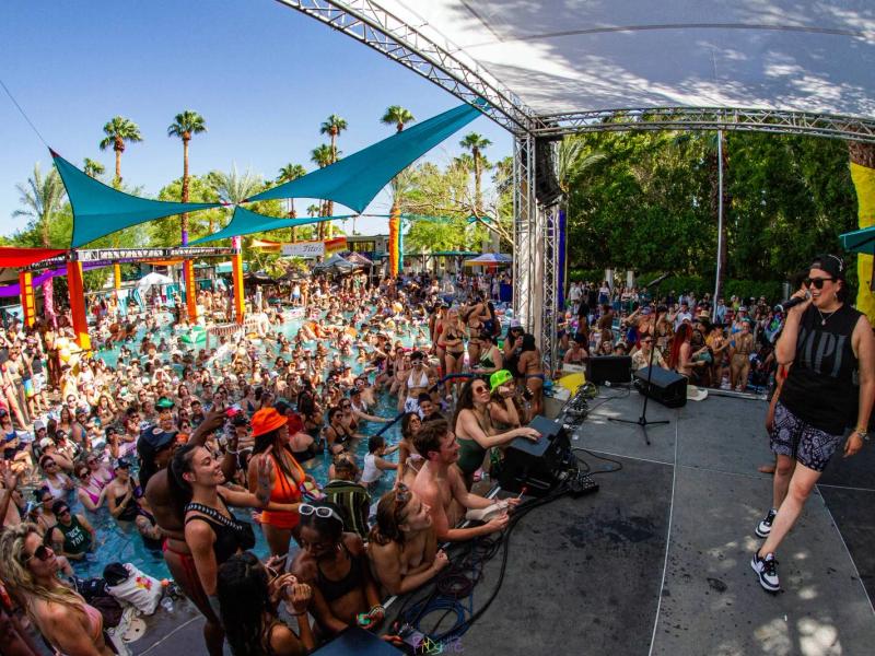 Club Skirts Dinah Shore Weekend