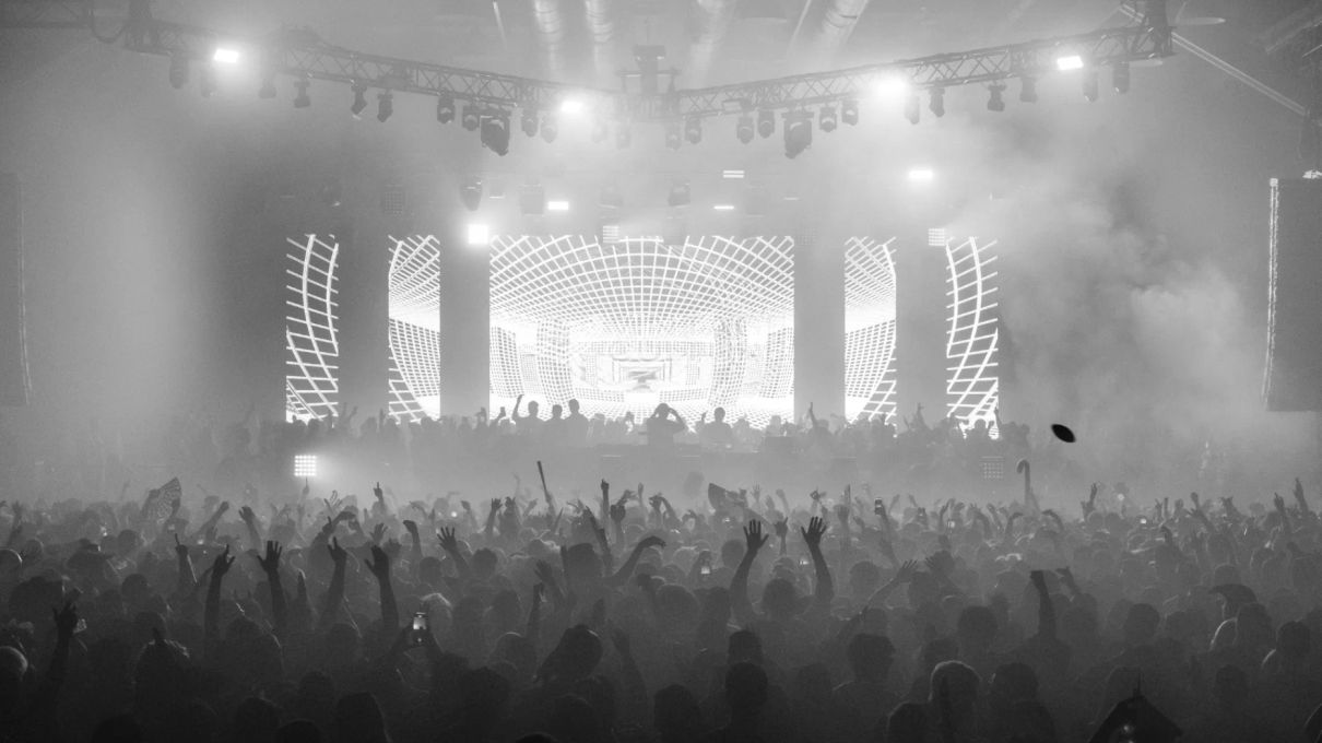 Contact Winter Music Festival 3