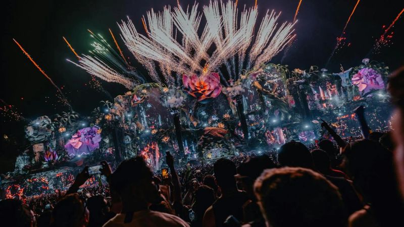 Tomorrowland 2