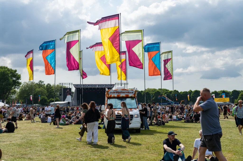 Neighbourhood Weekender 3