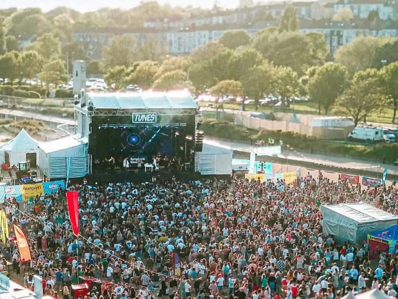 Tunes On The Bay